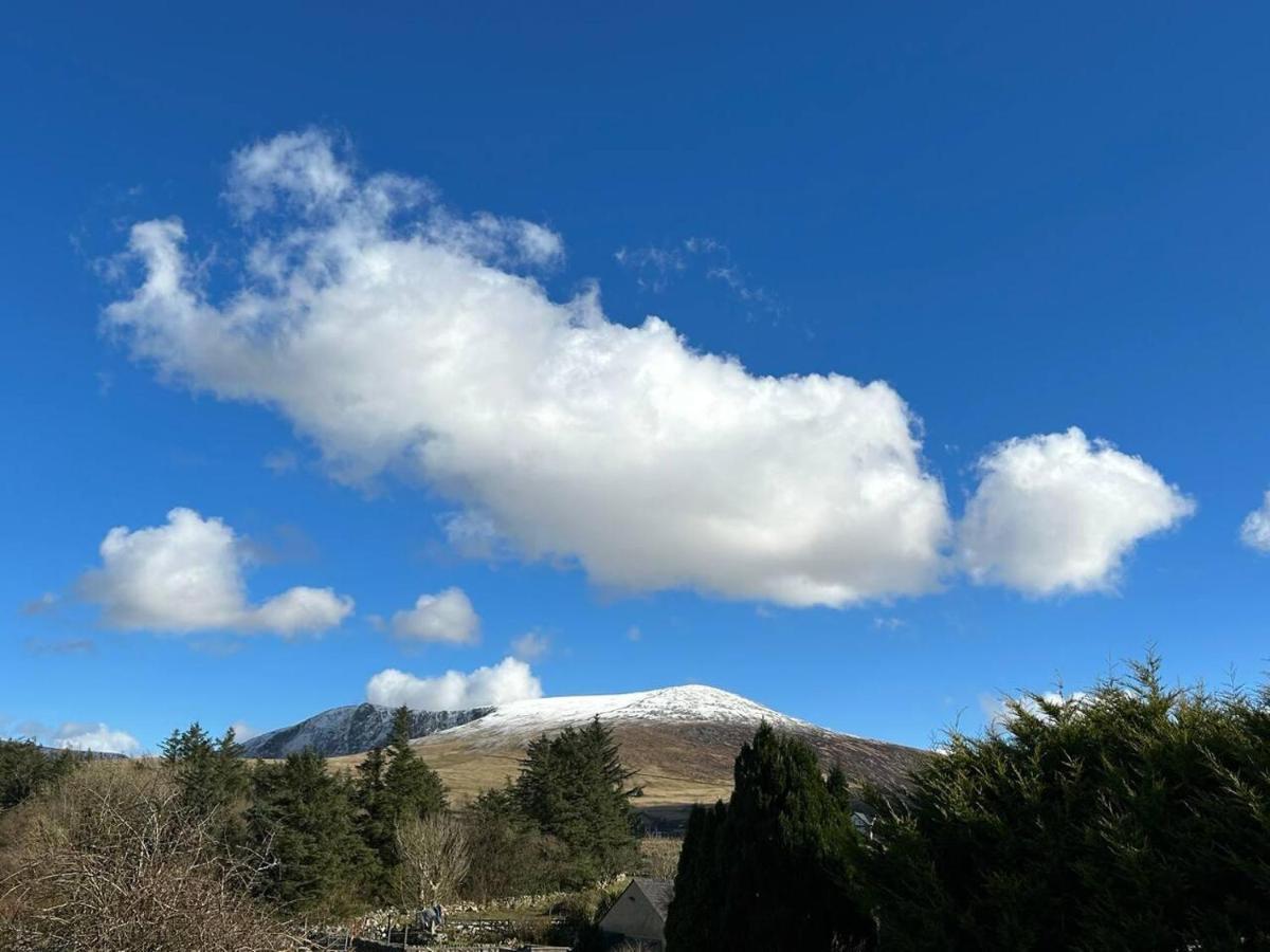The Old Stables - A Gem Surrounded By Mountains! Villa Caernarfon Bagian luar foto