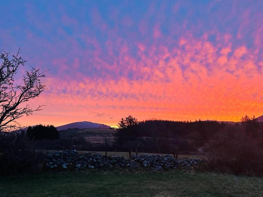 The Old Stables - A Gem Surrounded By Mountains! Villa Caernarfon Bagian luar foto